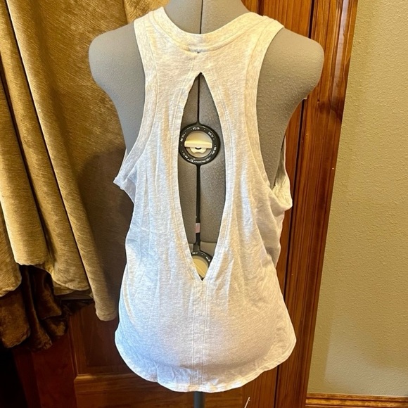 Tank top - Picture 5 of 5